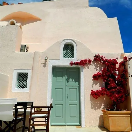 Aris Caves * Oia (Santorini)