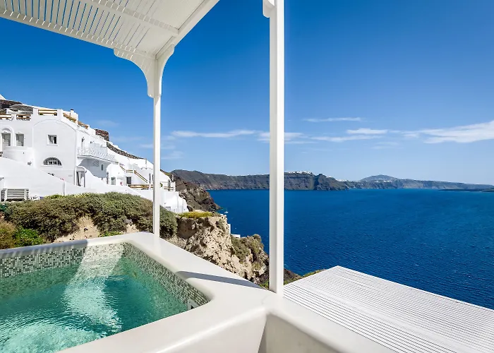 آريس كييفز *